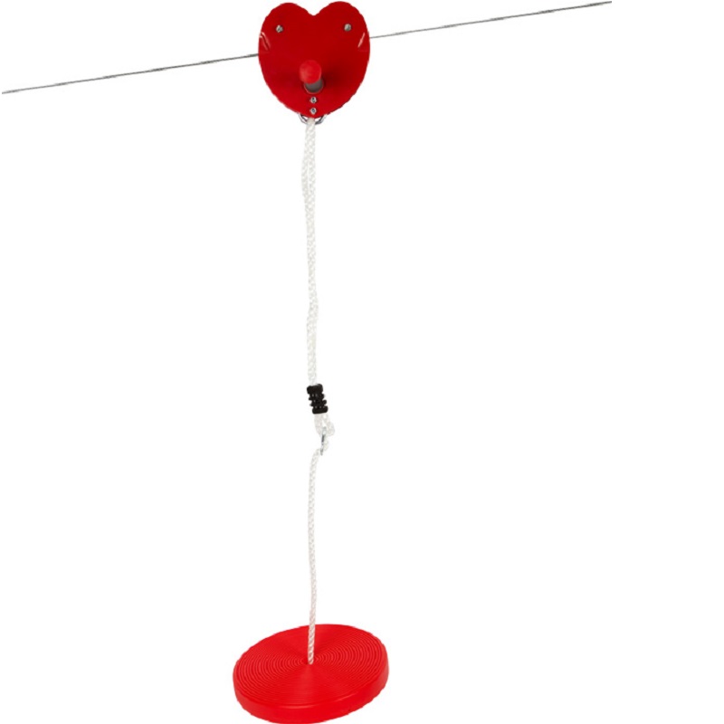 Trossiga laskumisrada ja seiklusrada koju kinnitatuna kahe puu vahele