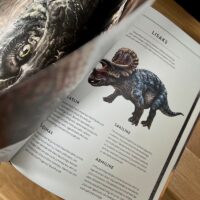 Raamat Elutruud loomad – dinosaurused, kõva kaanega teadusraamat lastele