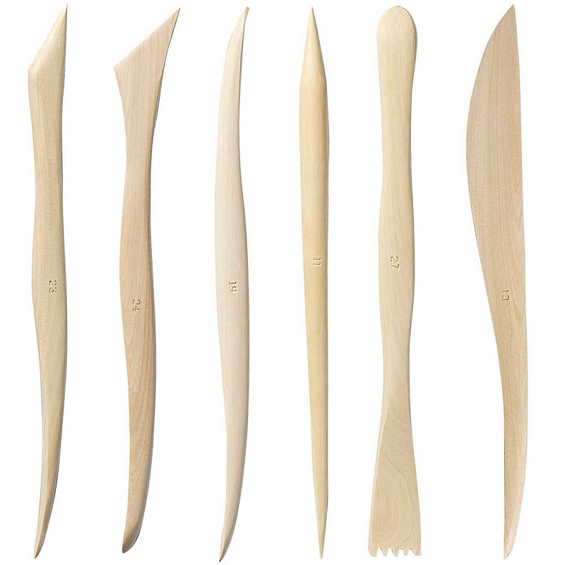 Kahepoolsed puidust modelleerimisvahendid ja tööriistad savi ja voolimismassi jaoks