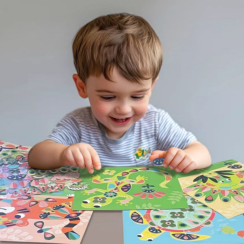 Créa Lign’ kleepsukomplekt värviliste loomadega kinkekomplekt kleepsudega