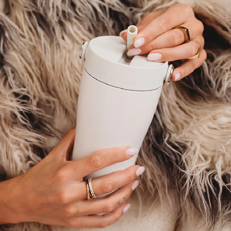 EQUA roostevabast terasest termospudel Carry Cup kõrrega ja puhastusharjaga