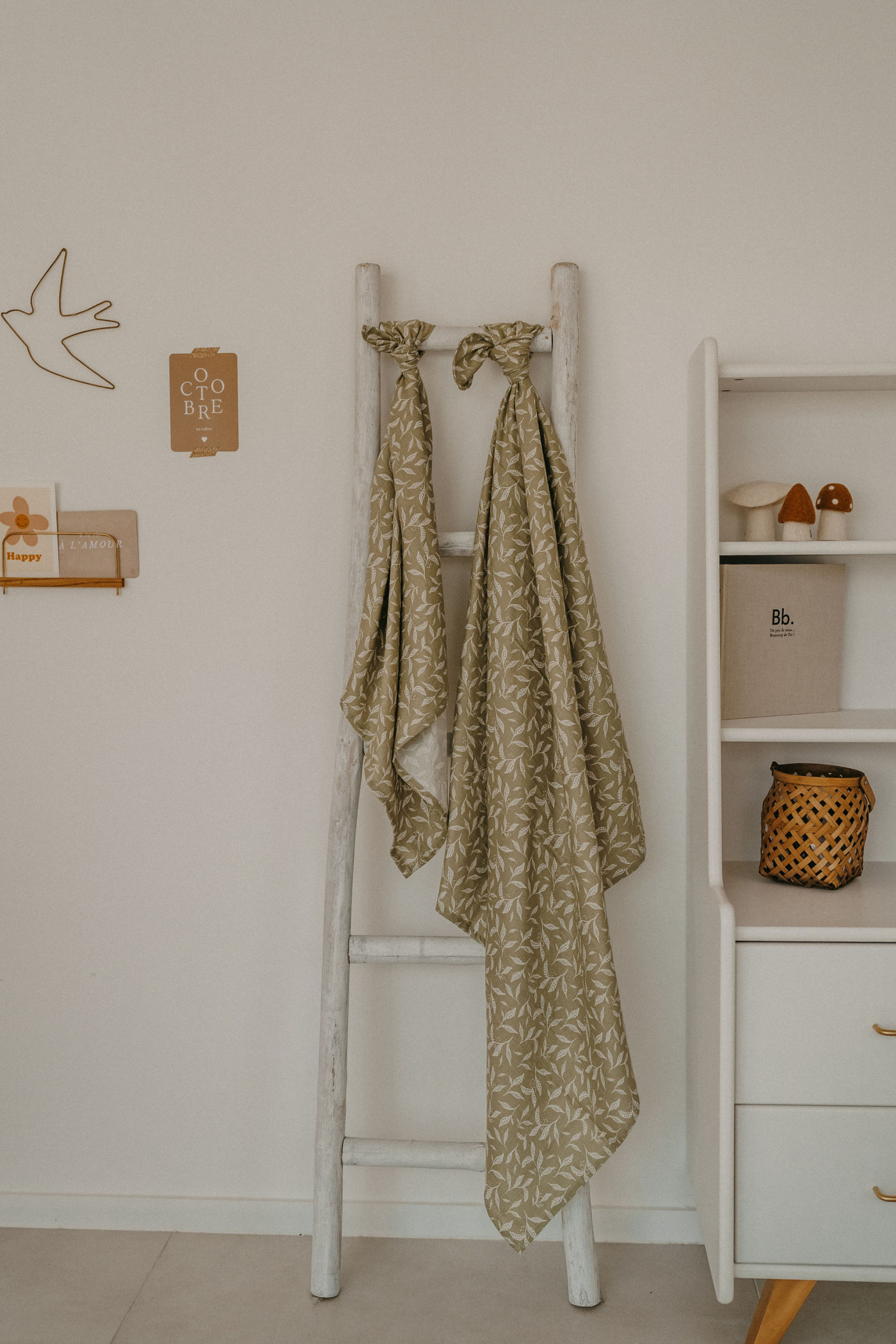 suur beebi musliintekk Zakuw mähkimiseks, tekiks kui ka kaisutamiseks