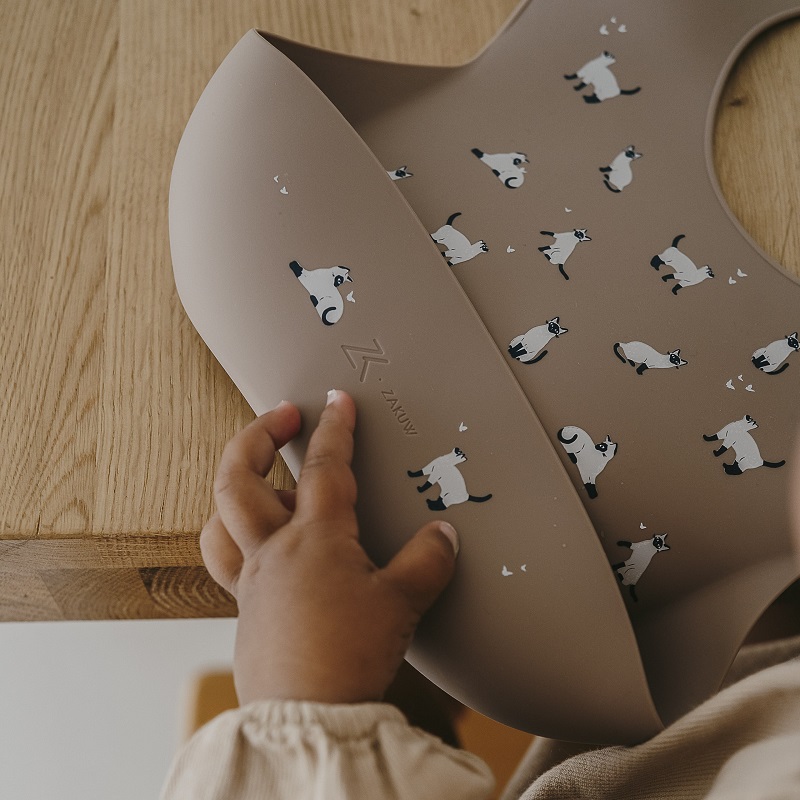 Zakuw reguleeritav silikoonist söögipõll beebile ja pudipõll väikelapsele