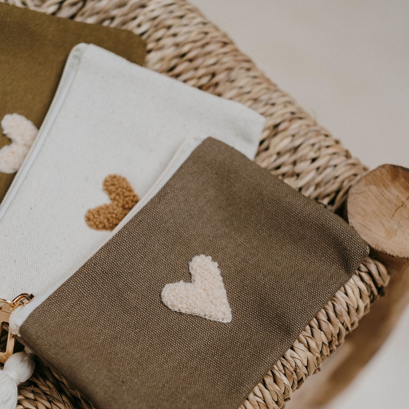 Zakuw laste rahakott või kott aksessuaaridele