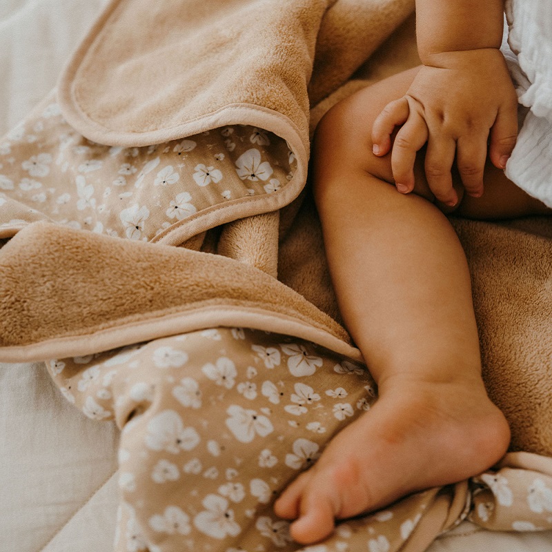 Zakuw kahepoolne suur musliintekk ja fliistekk lastele kinkepakendis katsikuks