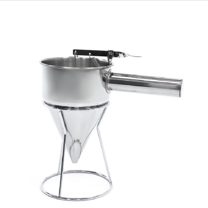 Tainadosaator muffinivormide ja pannkoogimasina täitmiseks