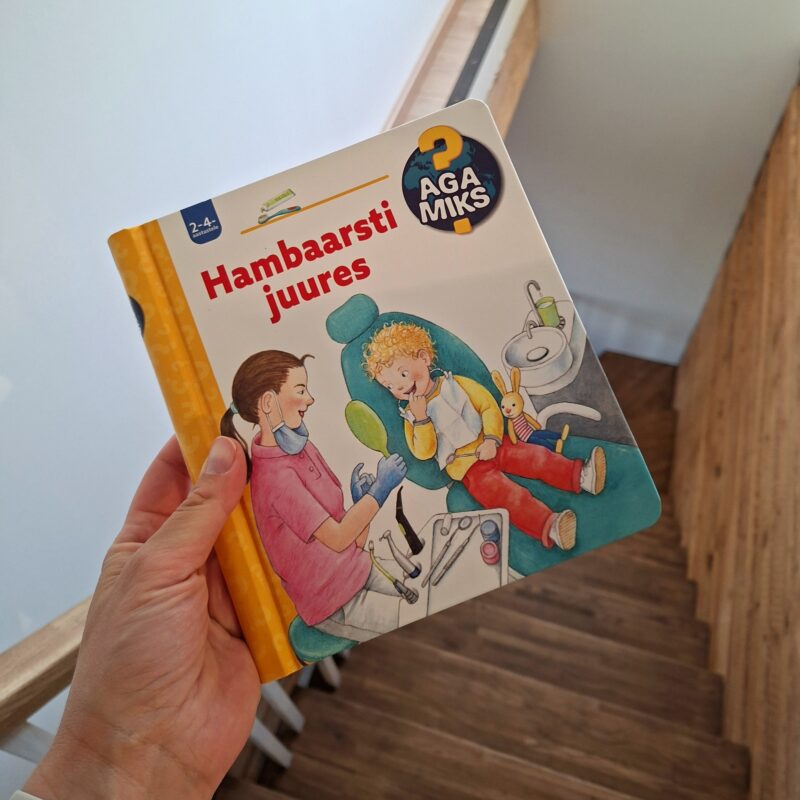 Klapiraamat "Hambaarsti juures"