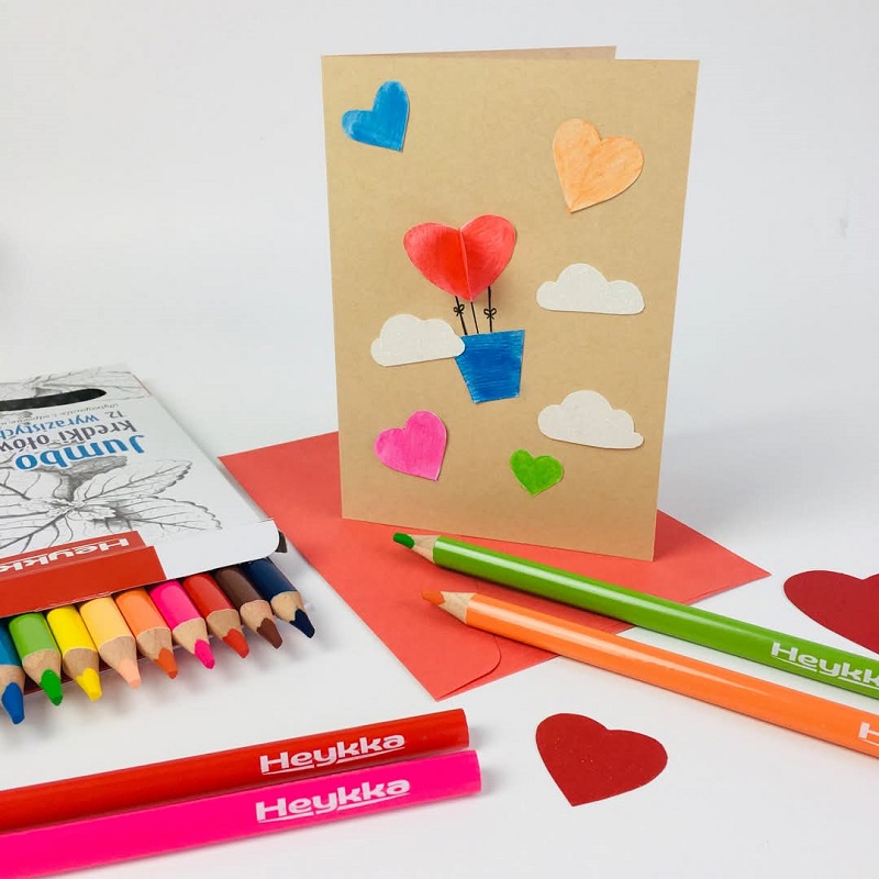 heykka kolmnurksed ergonoomilised värvipliiatsid teritajaga.