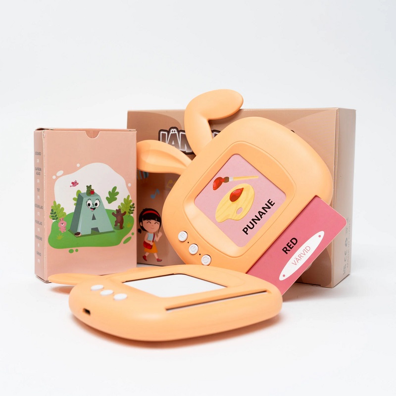 Interaktiivne mängukonsool „Jänku Jenka“ – eesti-inglise sõnamäng õppekaartidega