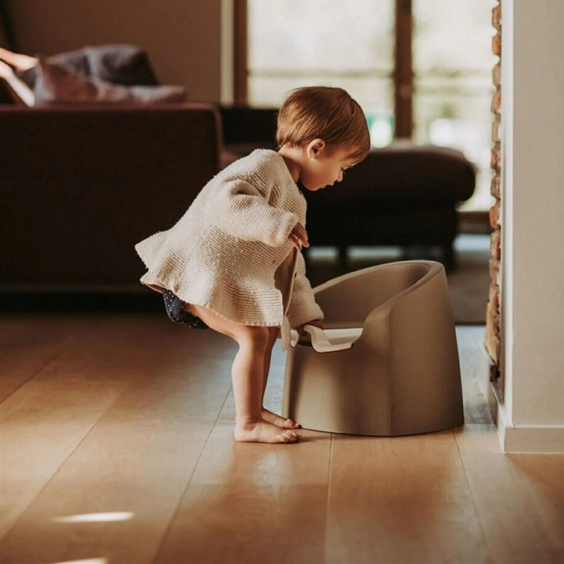 Eemaldatava sisuga Quax pissipott: Mugav ja ergonoomiline valik potitreeningu alustamiseks