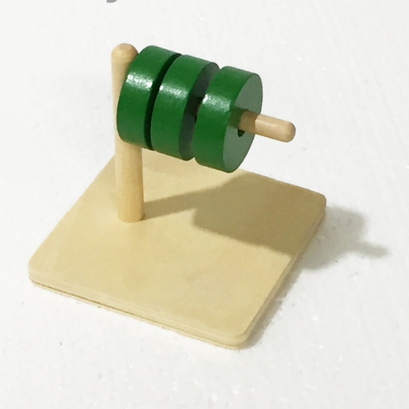 Montessori horisontaalne lükkimispulk – ideaalne beebi peenmotoorika ja käe-silma koordinatsiooni arendamiseks