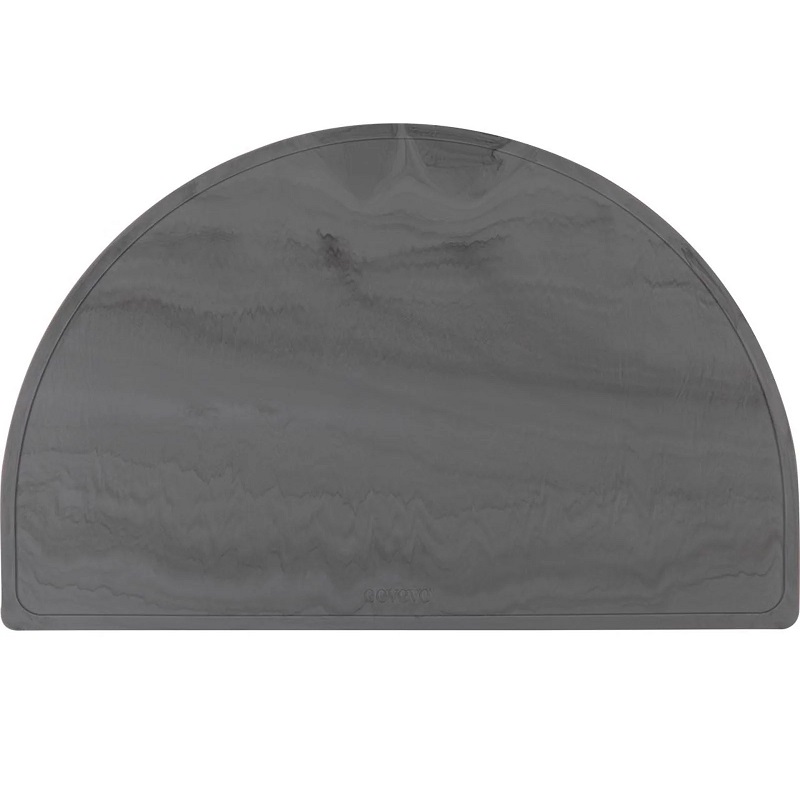 Kvaliteetsed Eeveve laua- ja põrandamatid, mis aitavad hoida kodu puhtamana.