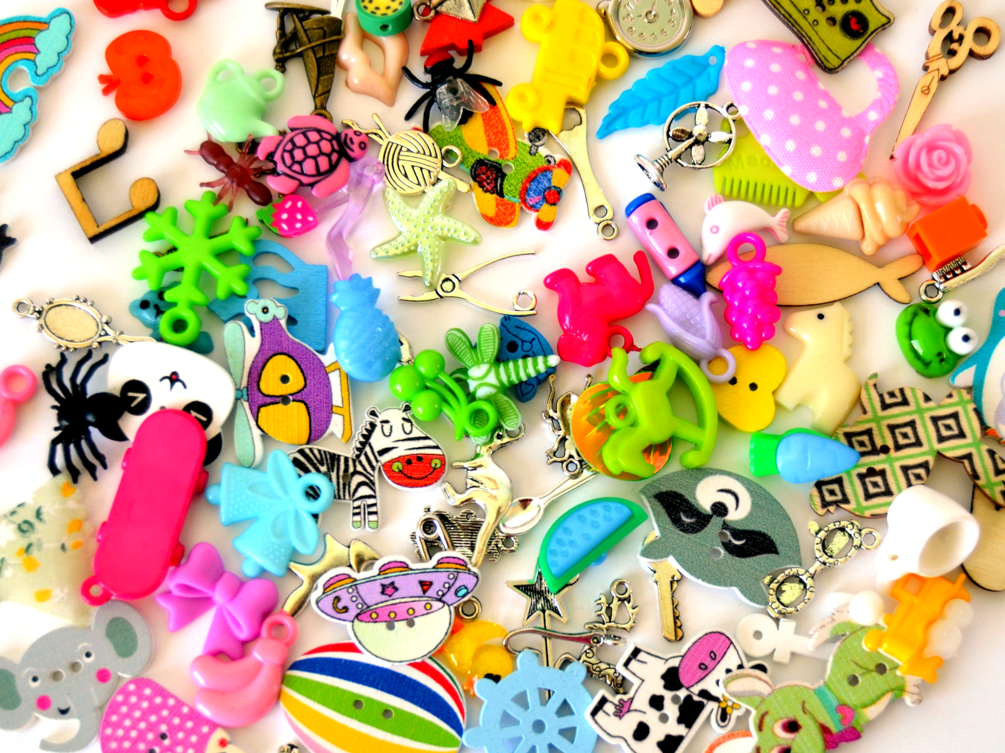 50 miniatuurset mänguvahendit – loovmängudeks, õppimiseks ja meisterdamiseks