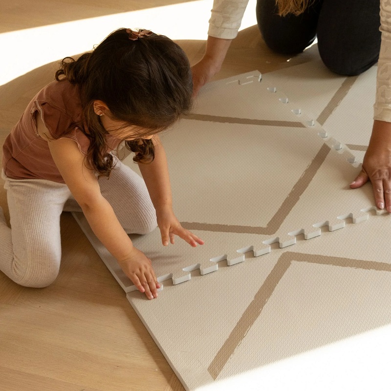 Eeveve põrandamatt ja beebide mängumatt