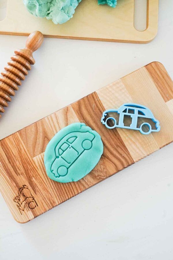 MĪCI kinkekomplekt masinad auto ja tsikkel, loodusliku plastiliini ja vormidega