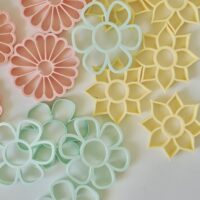 MĪCI kinkekomplekt lilled kolme loodusliku plastiliini ja rulli ja vormidega
