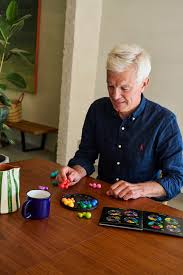 Kaasaskantava karbiga SmartGames Deluxe IQ Ring loogikamäng