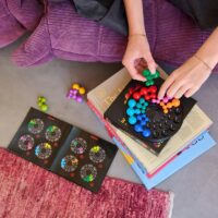 Kaasaskantava karbiga SmartGames Deluxe IQ Ring loogikamäng