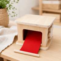 Puidust Montessori kanga tuulik ja kanga kerimise karp peenmotoorika arendamiseks