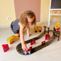 Cleverclixx Construction Builder magnetklotsid ehitusplatsi ja autorajaga 48 osa