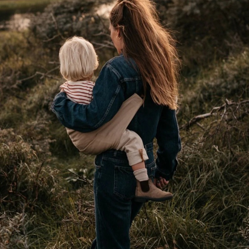 Wildride väikelapse kandekott puusale kandmiseks Wildride toddler carrier