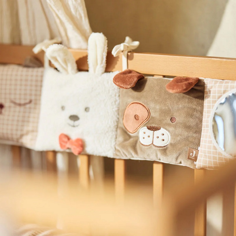 Voodipehmendus ja Mänguaediku tegevusraamat beebile – peegel kellukesed ja krõbisevad tekstuurid beebi kõhuli olemise treenimiseks