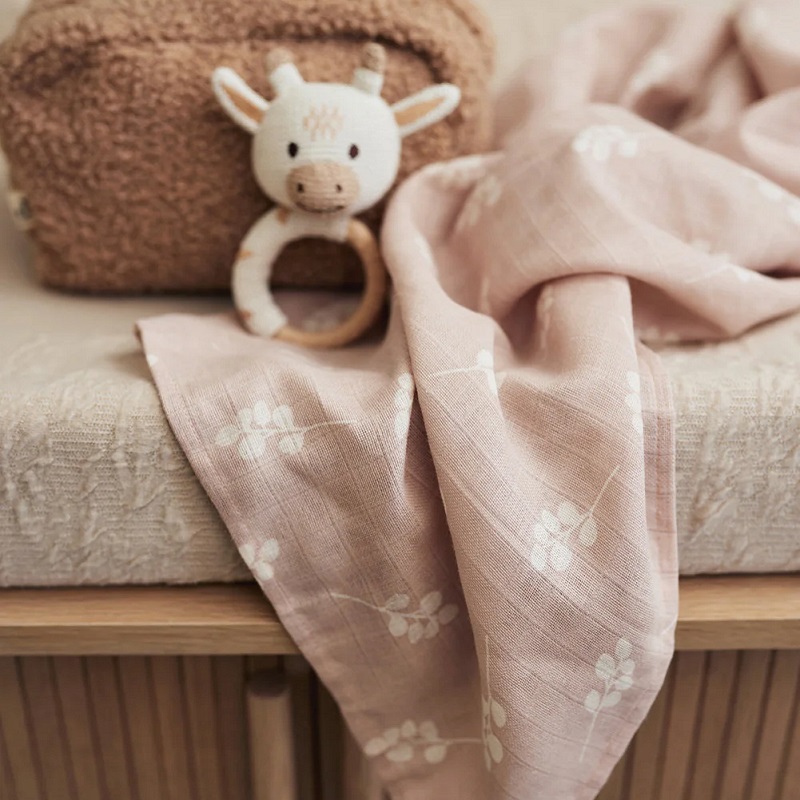 Jollein musliinist beebitekid ja ilalapid