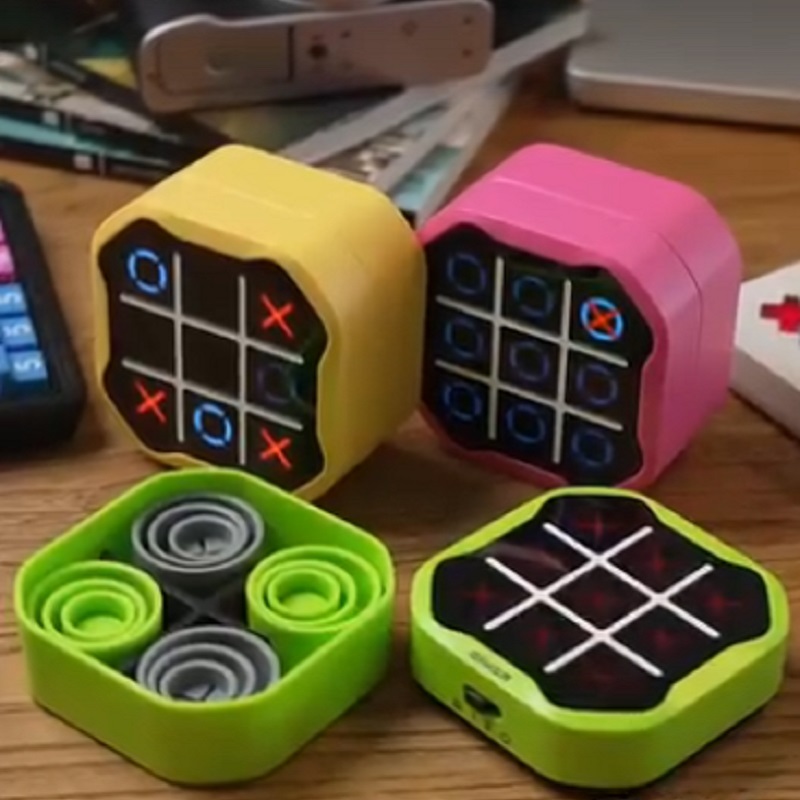 Giiker trip-traps-trull kaasavõetav loogikamäng