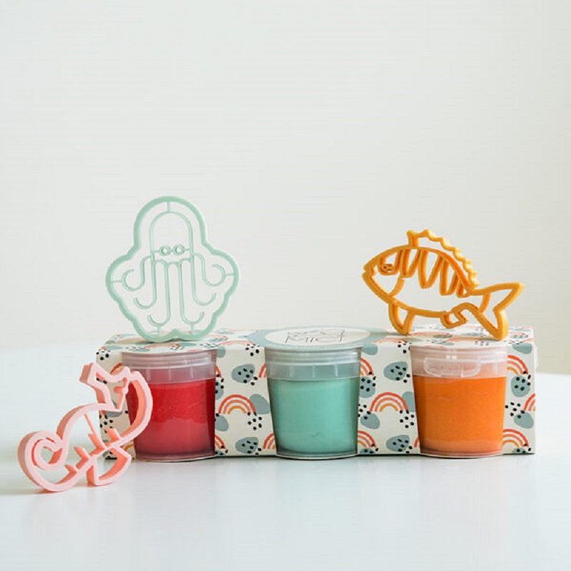 MĪCI kinkekomplekt veeloomad kalad kolme loodusliku plastiliini ja vormidega