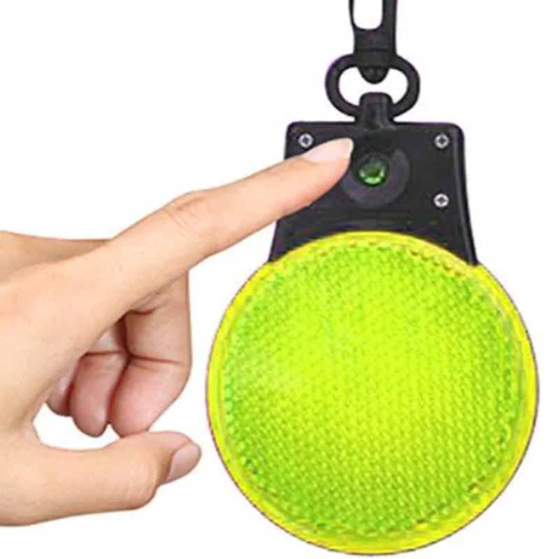 REER Light&Go turvavalgusti – 3 valgusrežiimi LED helkur karabiiniga