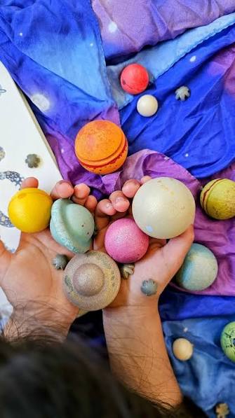 Grapat Dear Universe värvilised puidust planeedid kosmose ja väikeste maailmade mänguks