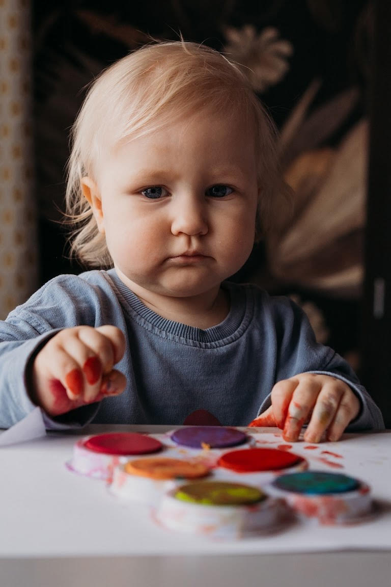 ohutud näpuvärvid vesivärvid guaššvärvid joonistustarbed kunstivahendid lapsele crea lign näpuvärvidega komplekt värvikomplekt