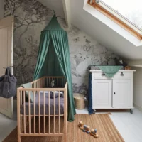 baldahhiin lapse tuppa