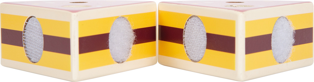 Puidust sünnipäevatordi mängukomplekt – lõigatav tort, tordialus ja tordilabidas.