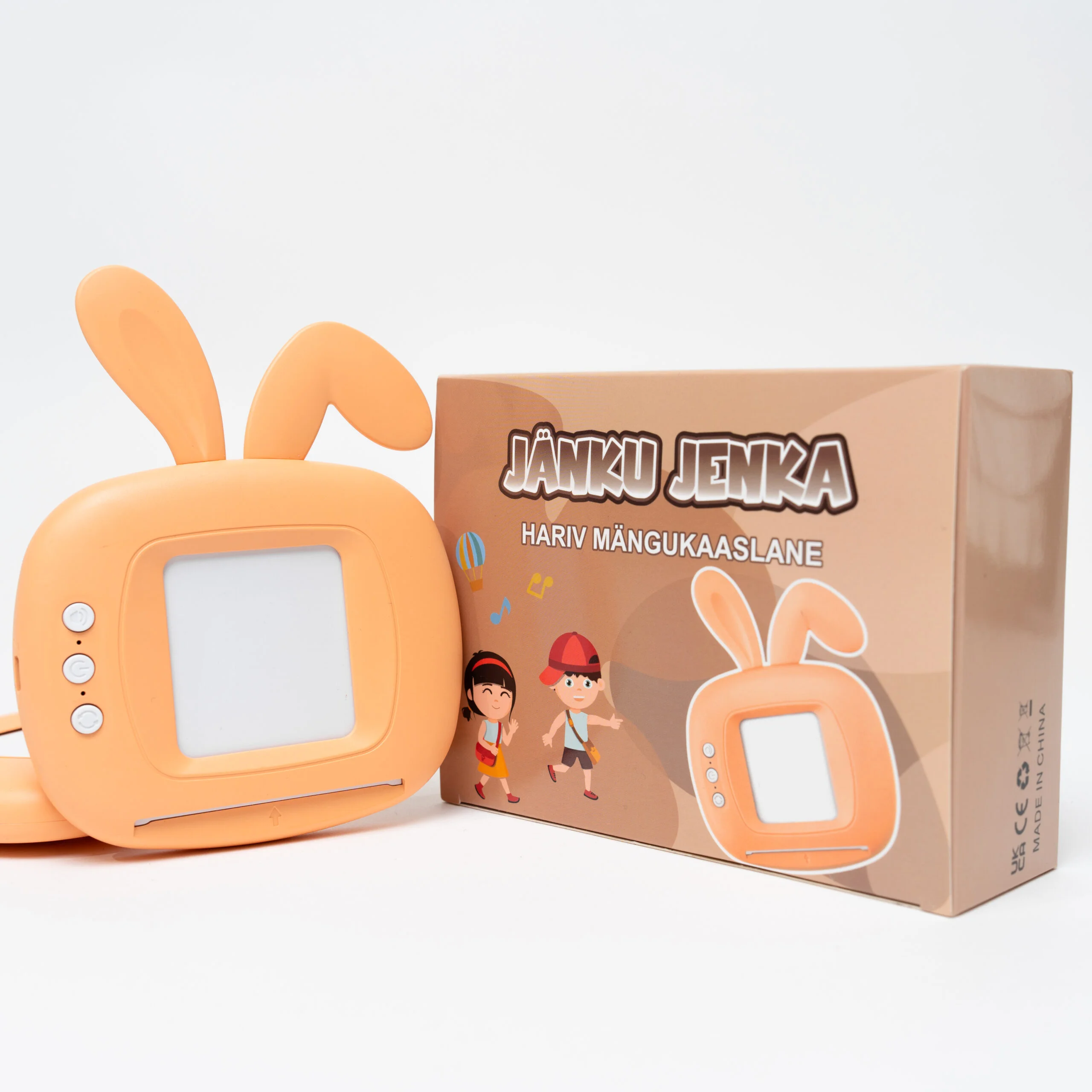 Interaktiivne mängukonsool „Jänku Jenka“ – eesti-inglise sõnamäng õppekaartidega