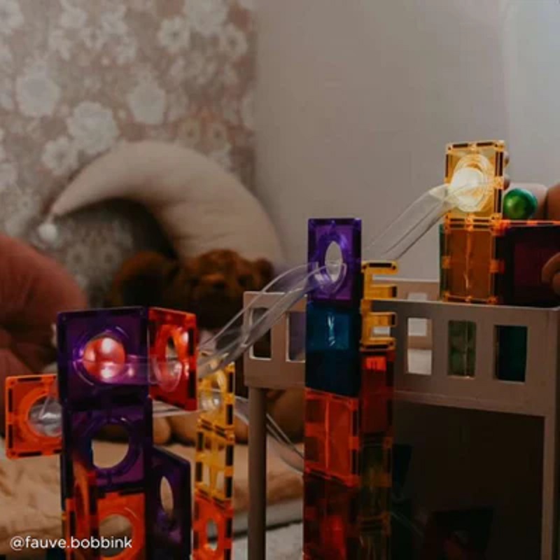 Connetix magnetklotside soodus ja Cleverclix helendavate pallidega kuulirajad