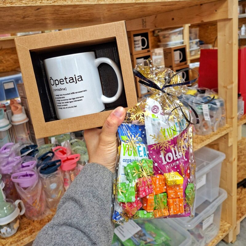 Kinkekarbis disainkruus "Õpetaja"