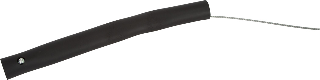 Trossiga laskumisrada ja seiklusrada koju kinnitatuna kahe puu vahele