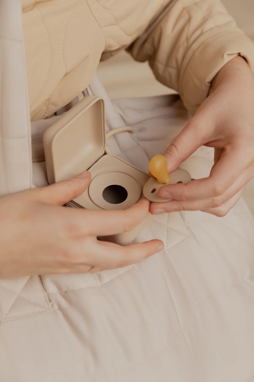 BIBS silikoonnööriga lutikarp lutihoidja