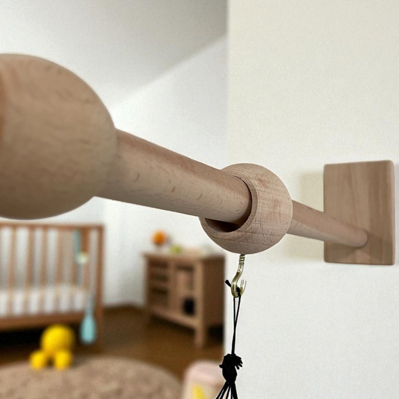 Puidust Montessori õhukarusselli hoidja