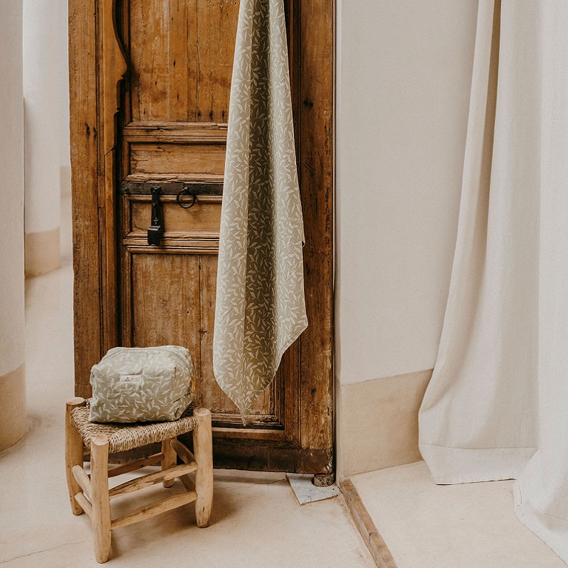 suur beebi musliintekk Zakuw mähkimiseks, tekiks kui ka kaisutamiseks