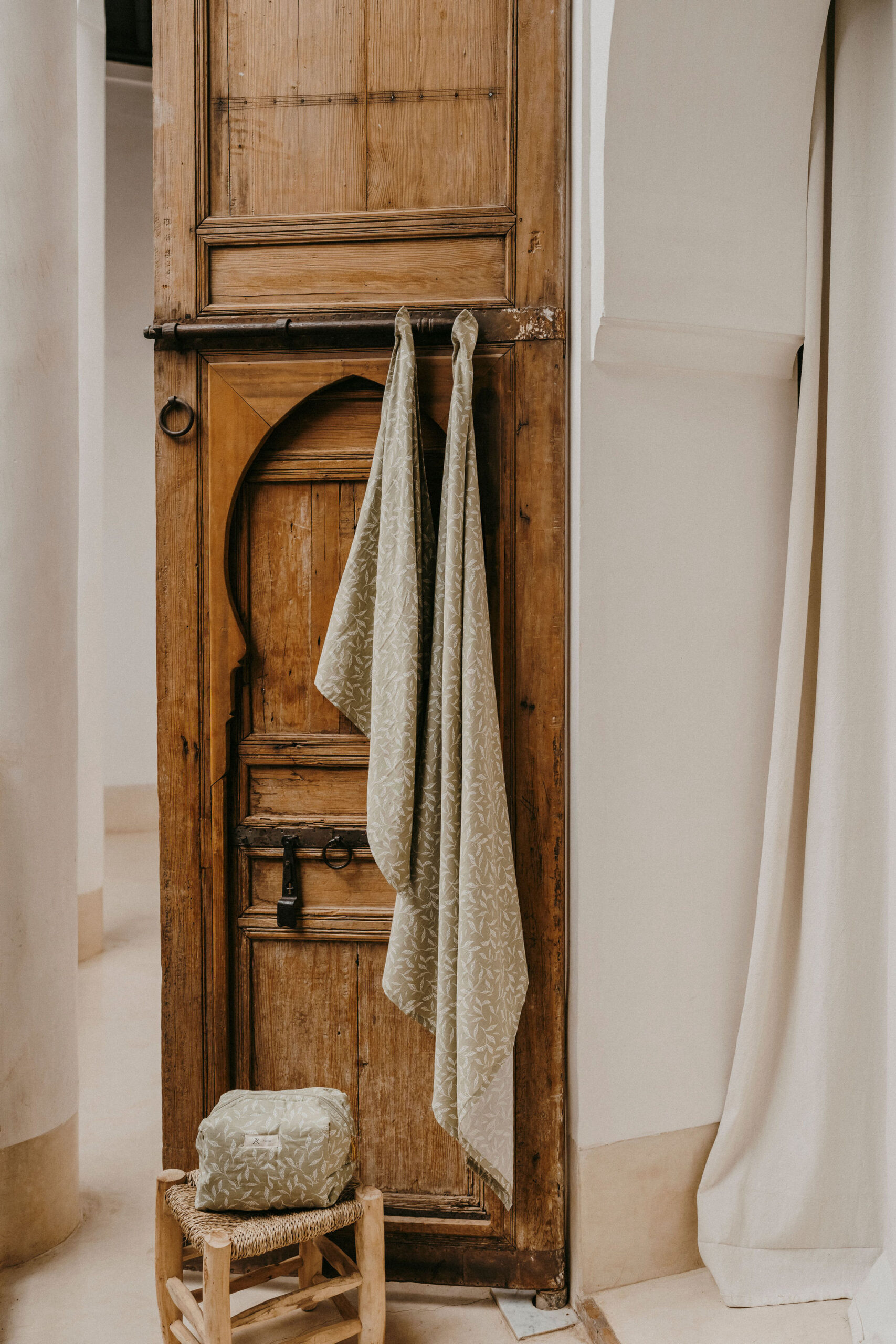 suur beebi musliintekk Zakuw mähkimiseks, tekiks kui ka kaisutamiseks