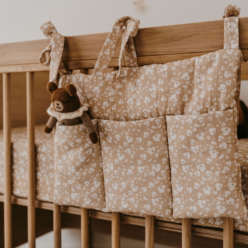 beebivoodi külge kinnitatav asjade organiseerija