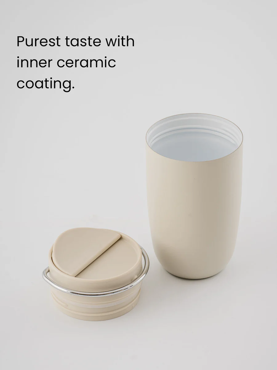 EQUA termoskruus keraamilise sisuga 300 ml
Stiilne lekkekindel termostass hommikukohviks EQUA termoskruus keraamilise sisuga 300 ml Stiilne lekkekindel termostass hommikukohviks