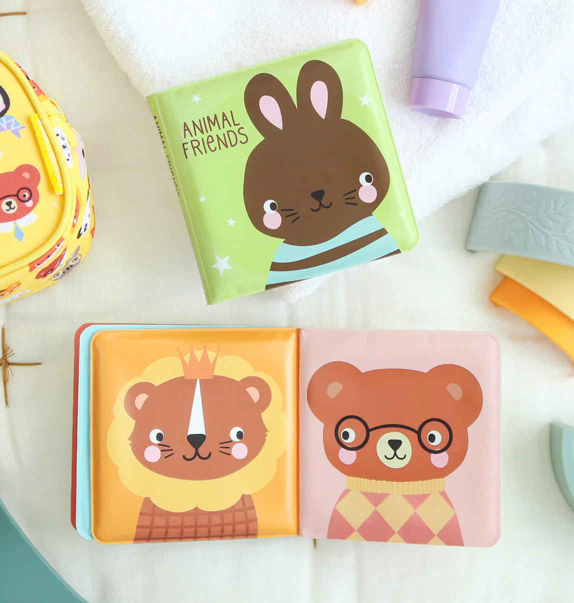 A Little Lovely Company pehme ja veega värvuv vanniraamat lastele