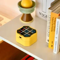GiiKer, Connetix ja palju muid vahvaid, arendavaid ning kauakestvaid mänguvahendeid, mida lapsele kinkida!Infinite Tic Tac Toe – klassikaline mäng uues kuues! Iga mängija saab korraga paigutada ainult 3 märki. Kui pannakse neljas, kaob esimene. See loob strateegiliselt põneva ja kordumatult dünaamilise mänguformaadi.Memory Flash – jälgi ja korda valguse järjestust! Treenib tähelepanuvõimet ja visuaalset mälu. Eesmärk: läbida ühe katsega 9 järjestikust taset.Cover-Up Tic Tac Toe – kolme suurusega nupud, millega saab väiksemaid katta. Moodusta kolm järjest ja võida! Kombineer loogikat, strateegiat ja mälu, et saavutada edu.Mängurežiimid: vali kas 1v1 mäng või testi oskusi tehisintellekti vastu. Sobib hästi nii lastele kui ka täiskasvanutele – kiire algus, kuid sügav strateegiline arenguvõimalus.Kompaktne taskusuurus muudab selle ideaalseks valikuks reisile, autosse või kohvikusse ootamise ajaks. Suurepärane kingitus, mis ühendab meelelahutuse ja aju treenimise.Miks valida see toode?
Kolm arendavat mängu ühes seadmes – igavust ei teki
Strateegiline ja mälutreening – arendab keskendumist ja loogikat
Mängi sõbra või tehisintellekti vastu – mitmekülgsed võimalused
Kaasaskantav ja vastupidav – ideaalne reisidele ja autosõitudeks
Suurepärane kingiidee – nii lastele kui ka nutikatele täiskasvanuteleSEO ALT tekstid fotode jaoks (eraldi):
puutetundlik mängukonsool lastele
Tic Tac Toe nutimäng
taskusuuruses elektrooniline mäng
mälutreening mäng lastele
arendav reisimäng
kaasaskantav mängukonsool
GiiKER nutimäng
kink sobiv 5+ lapsele
nutikas trips-traps-trull
elektrooniline ajaviide autosse GiiKer, Connetix ja palju muid vahvaid, arendavaid ning kauakestvaid mänguvahendeid, mida lapsele kinkida!