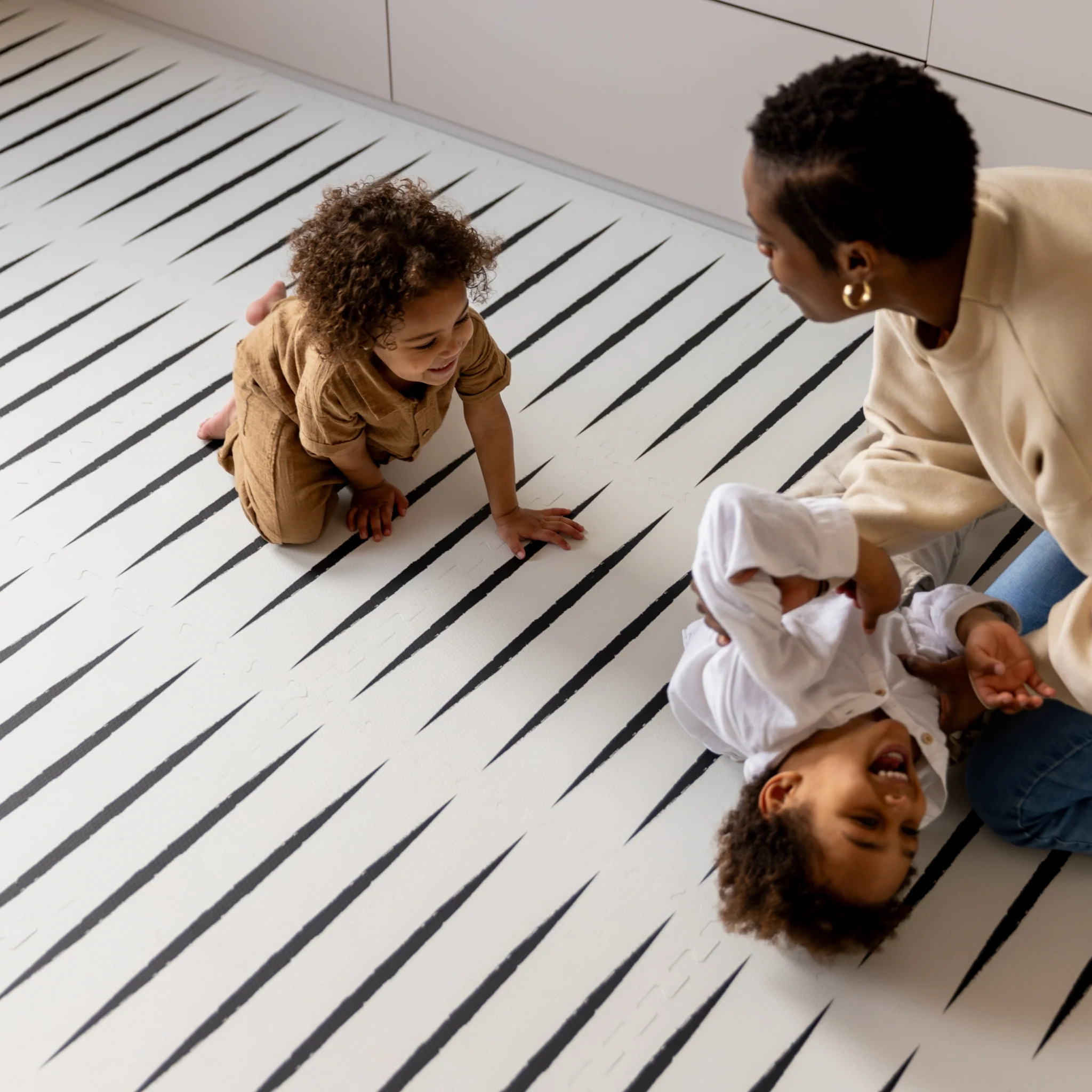 Eeveve puslematt – veekindel ja libisemiskindel mängu- ja treeningmatt.