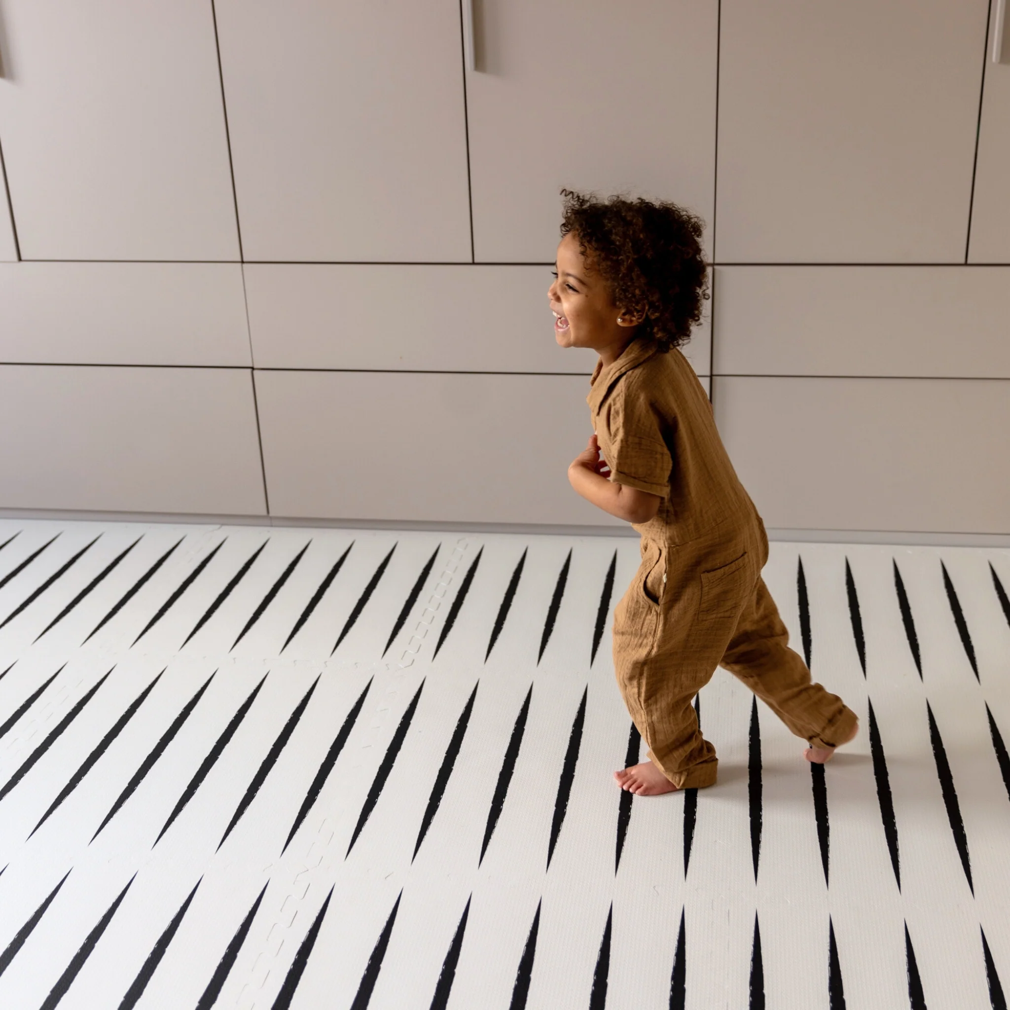 Eeveve puslematt – veekindel ja libisemiskindel mängu- ja treeningmatt.