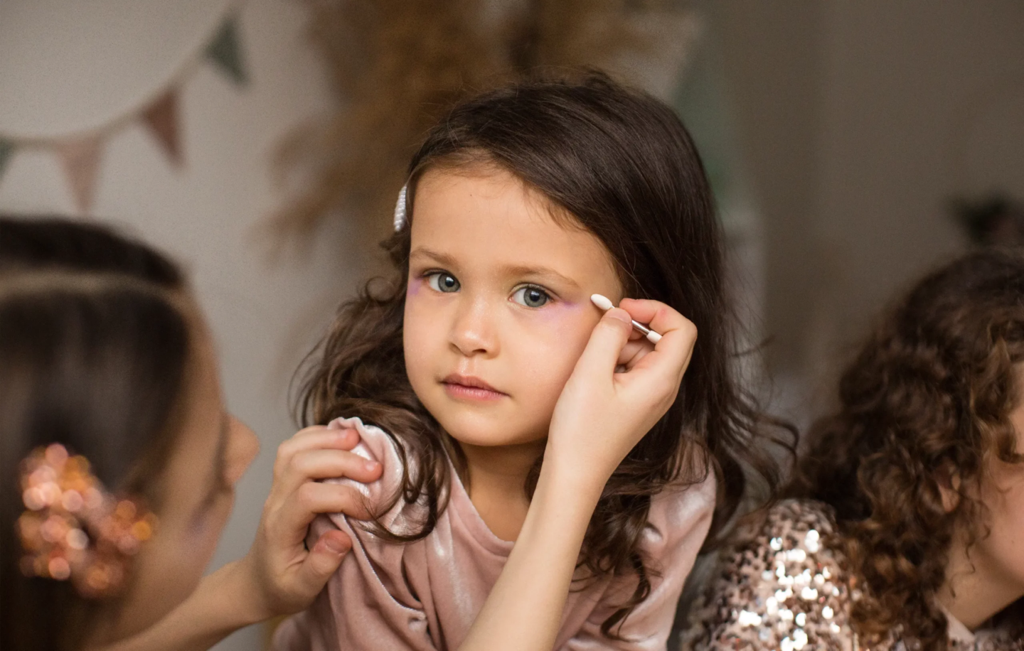 Namaki suur meigikomplekt lauvärvi, huulepulga ja küünelakkidega Looduslik ja vegan lastekosmeetika kinkekomplekt