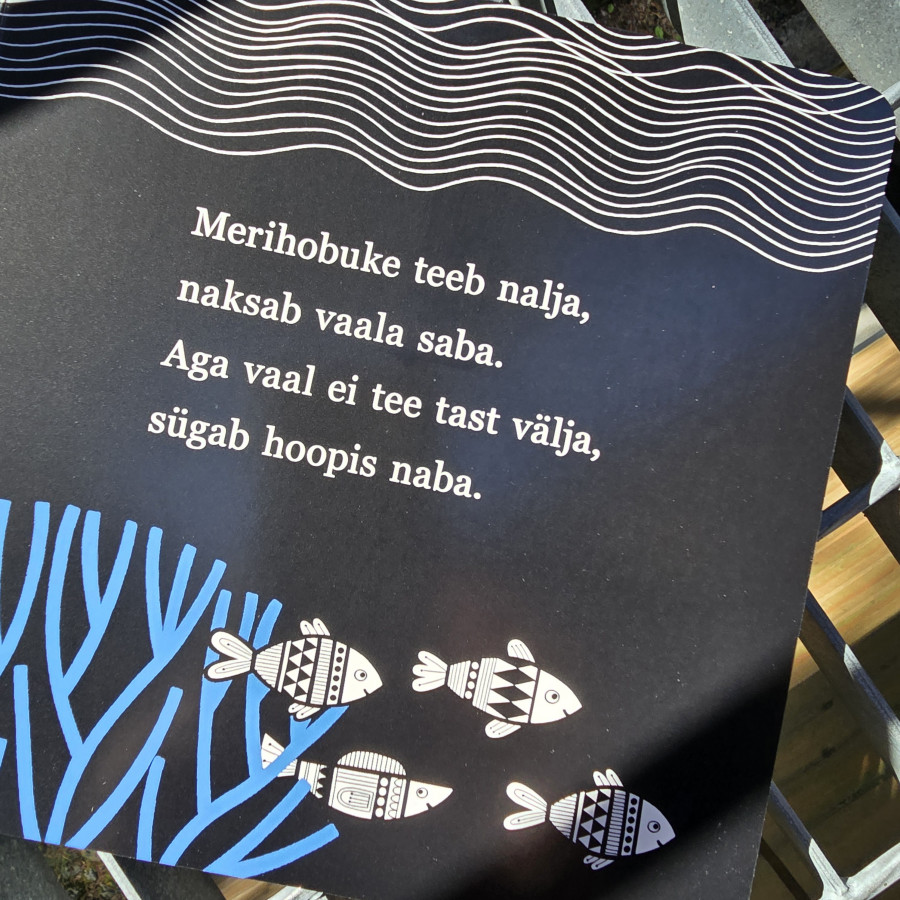 Raamat „Tita esimesed lood“ – beebi esimene ettelugemisraamat Mustvalgete piltidega pappraamat beebile